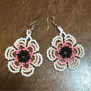 New Earrings flower huichol culture color white pink